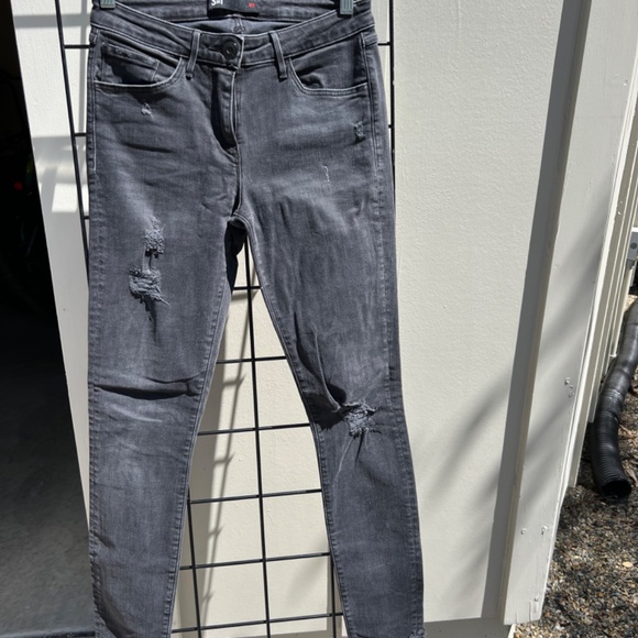 3X1 Jeans- Distressed - Picture 2 of 11